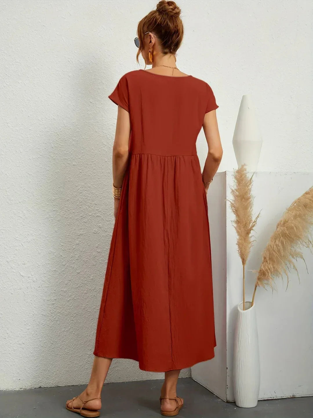 Gabrielle — Timeless Elegant Midi Dress