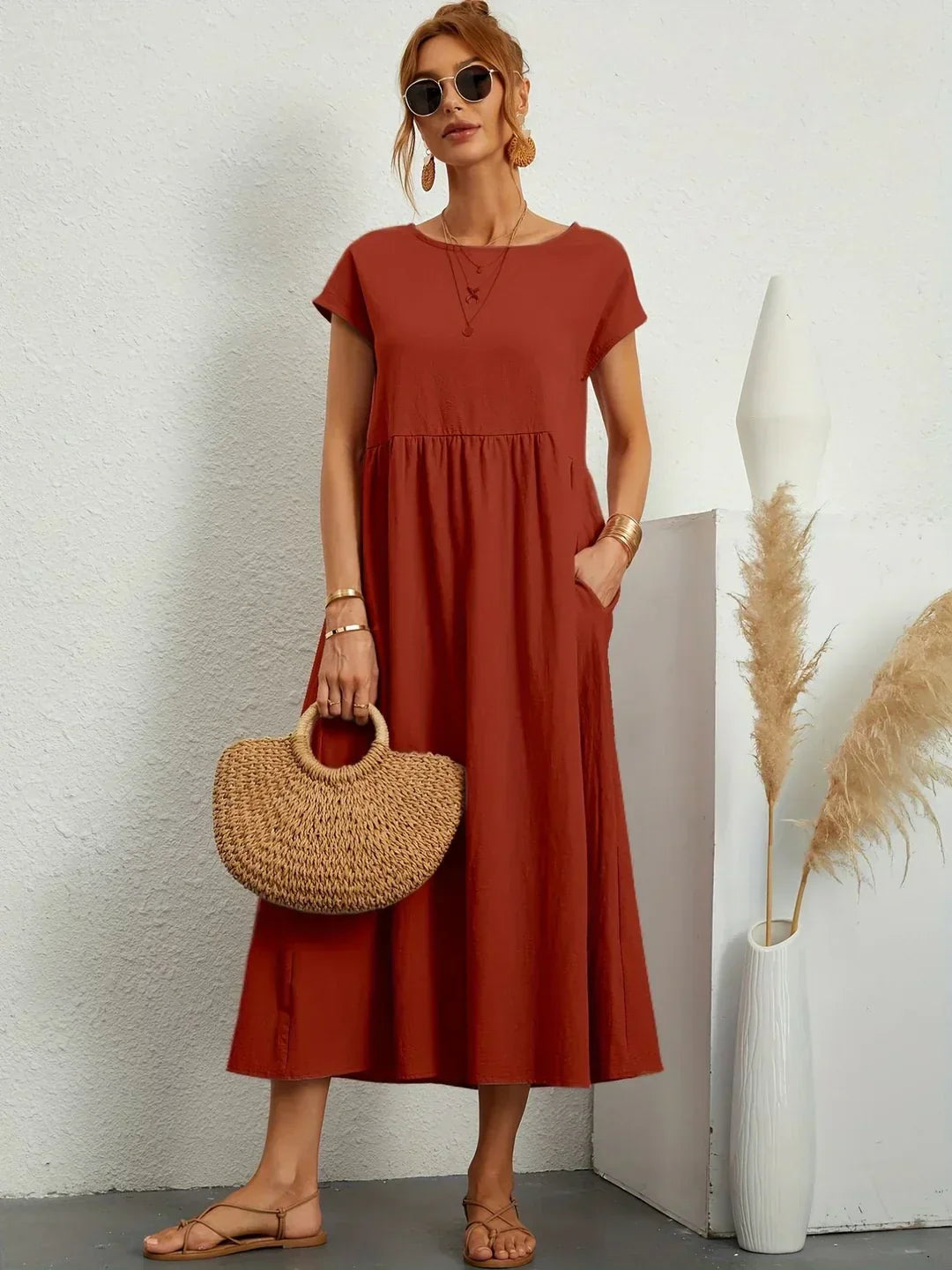 Gabrielle — Timeless Elegant Midi Dress