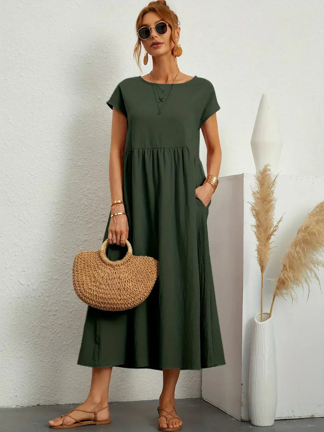 Gabrielle — Timeless Elegant Midi Dress