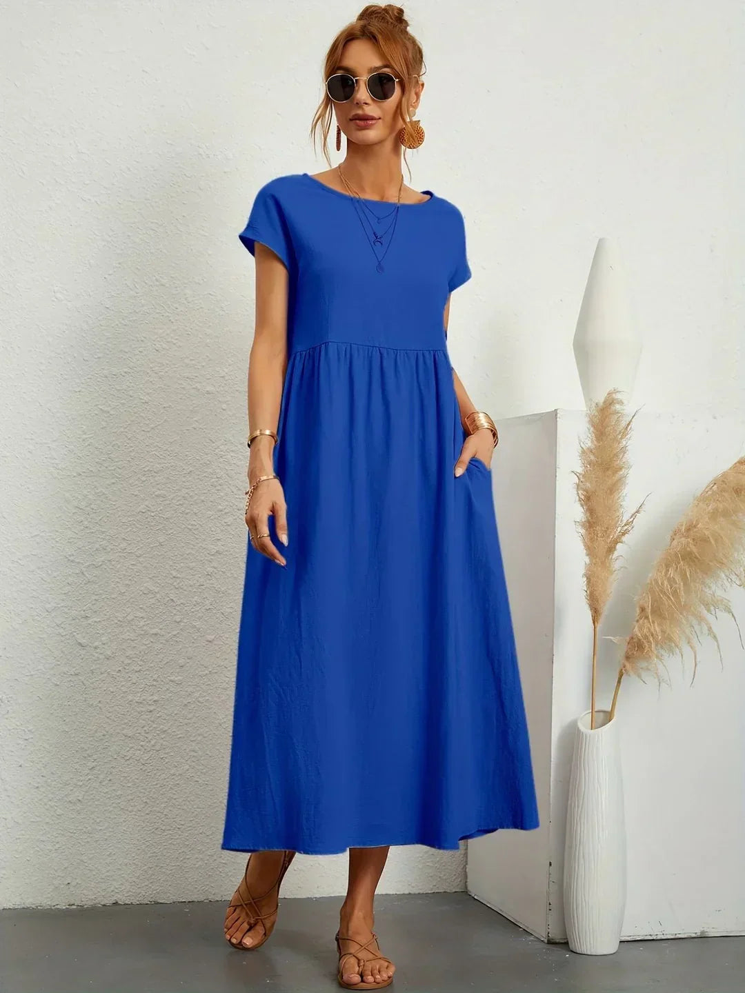 Gabrielle — Timeless Elegant Midi Dress