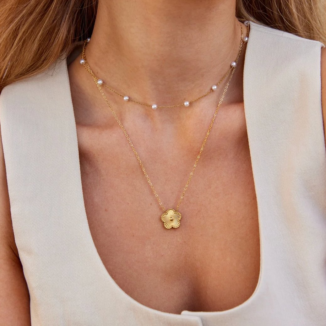 Nura Pearl Gold Necklace