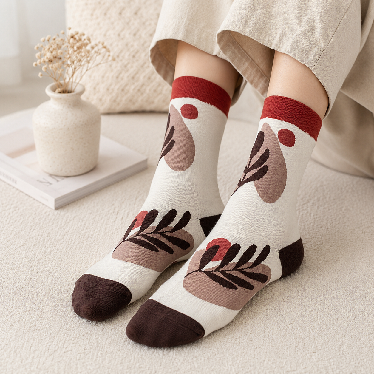 Yara | Casual Abstract Socks