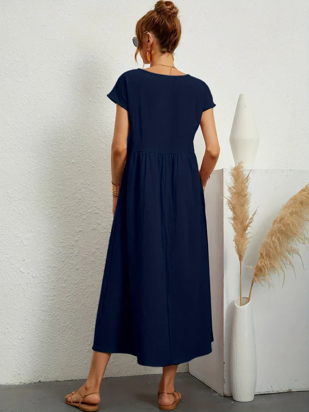 Gabrielle — Timeless Elegant Midi Dress