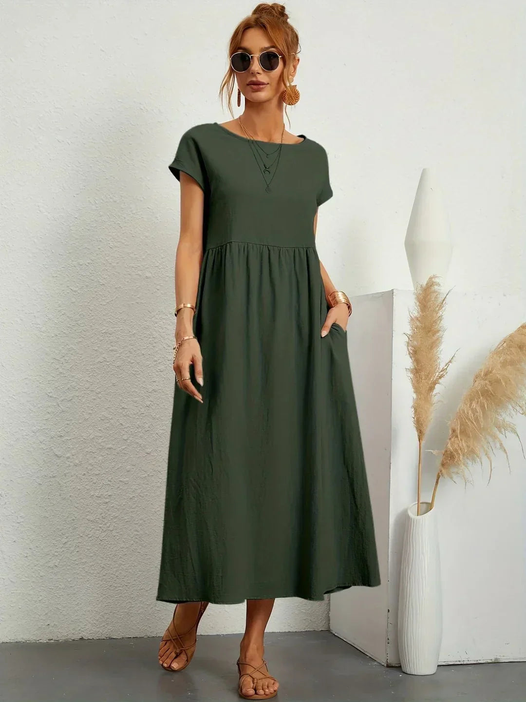 Gabrielle — Timeless Elegant Midi Dress