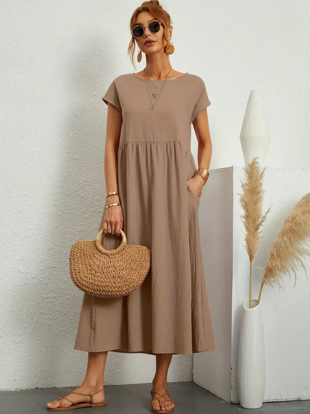 Gabrielle — Timeless Elegant Midi Dress