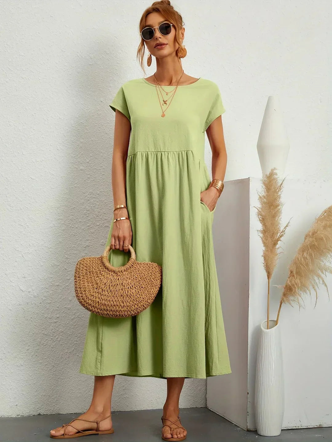 Gabrielle — Timeless Elegant Midi Dress